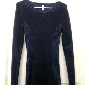Lululemon Feeling Balanced Sweater, size 10